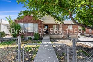 featured image of 7819 S Oak St #A