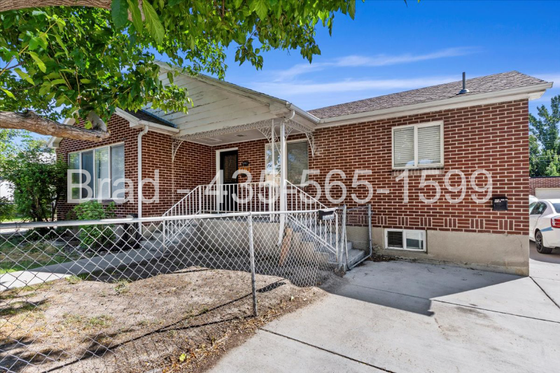 7819 S Oak St #A - Photo 2 of 18
