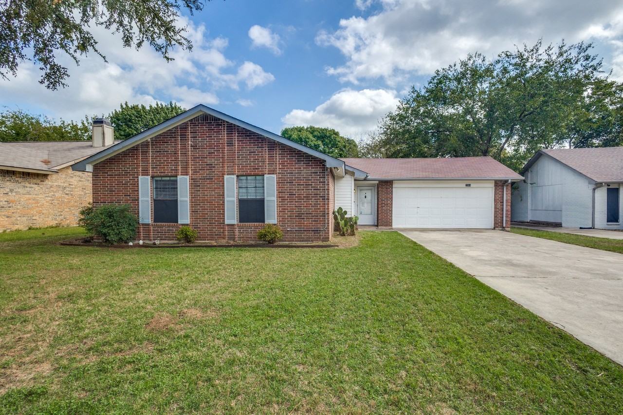 2504 Liberty Ln - Photo 2 of 26