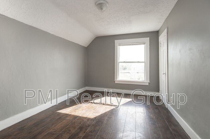 1222 West Dr #2 - Photo 6 of 42