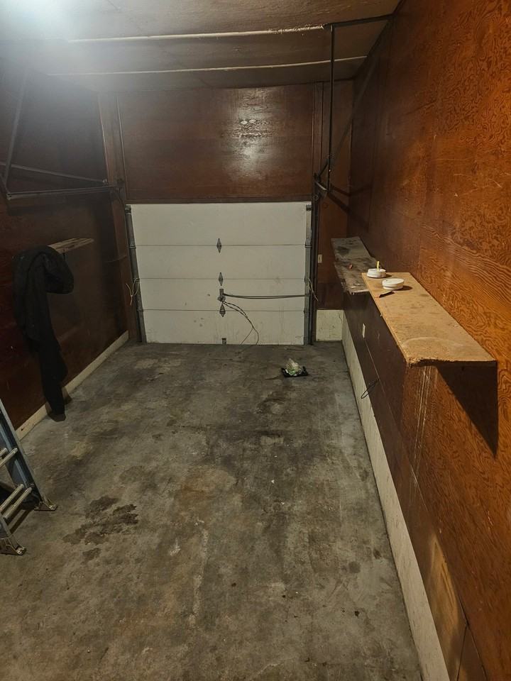1327 S Arlington Ave - Photo 4 of 7