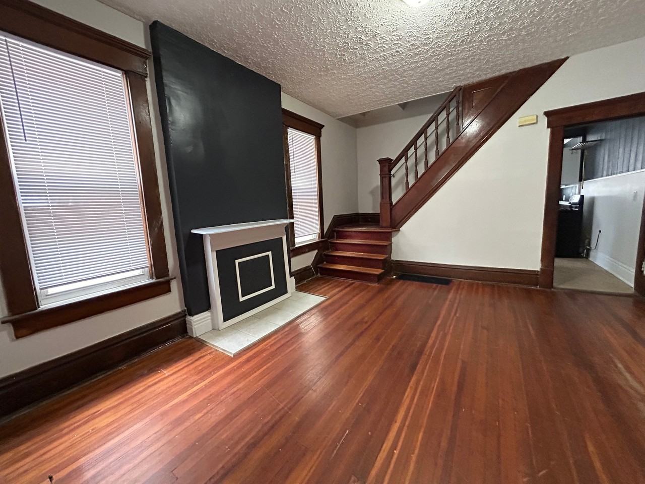 1239 Fair Ave - Photo 2 of 7