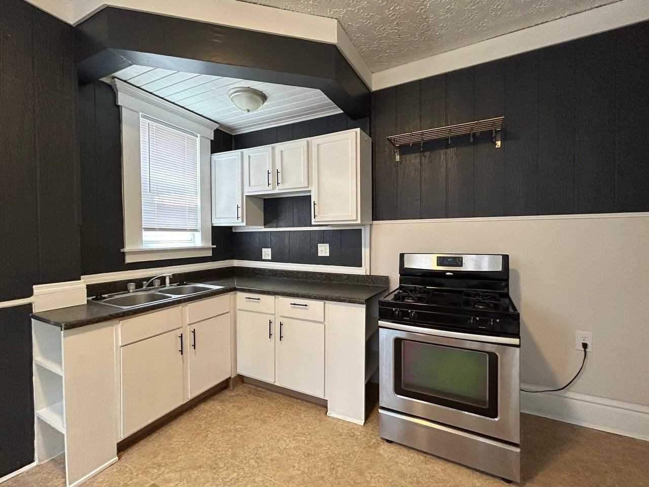 1239 Fair Ave - Photo 3 of 7