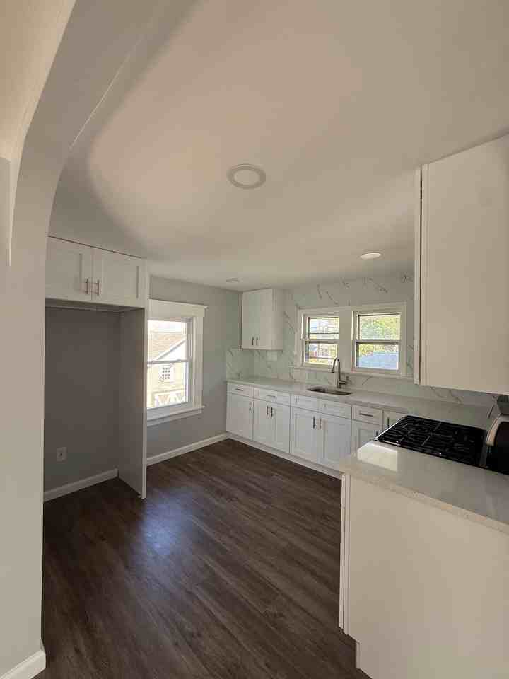 211 E Cliff St #2 - Photo 5 of 13