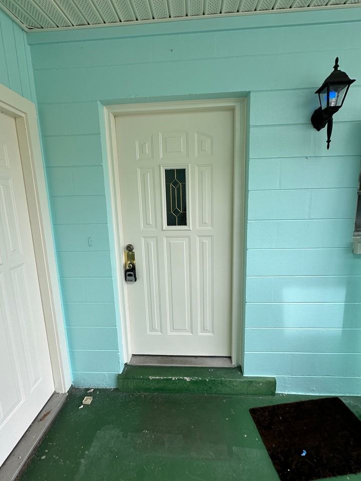 2131 Gorham Ave - Photo 2 of 19