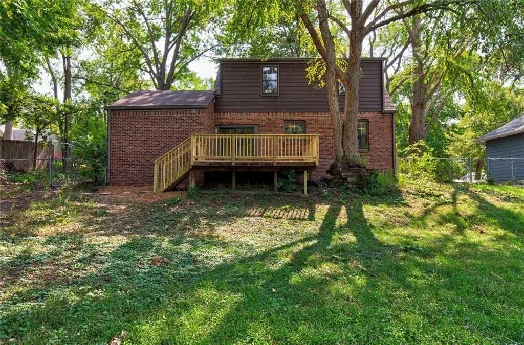 6421 Del Matro Ave - Photo 3 of 15