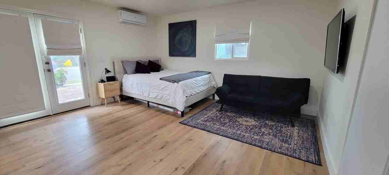 4347 Governor Dr - Photo 6 of 11