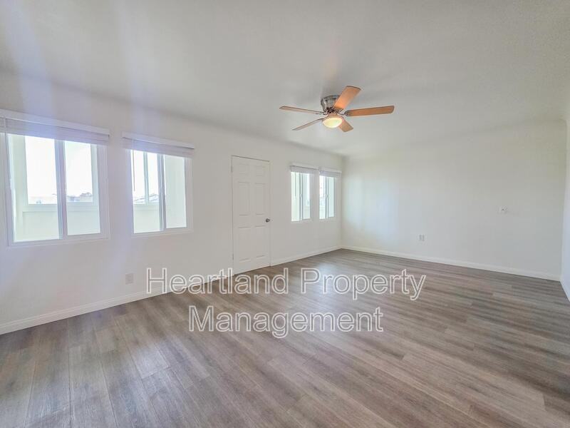 1078 Broadway - Photo 2 of 10
