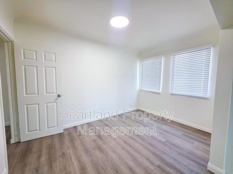 1078 Broadway - Photo 5 of 10