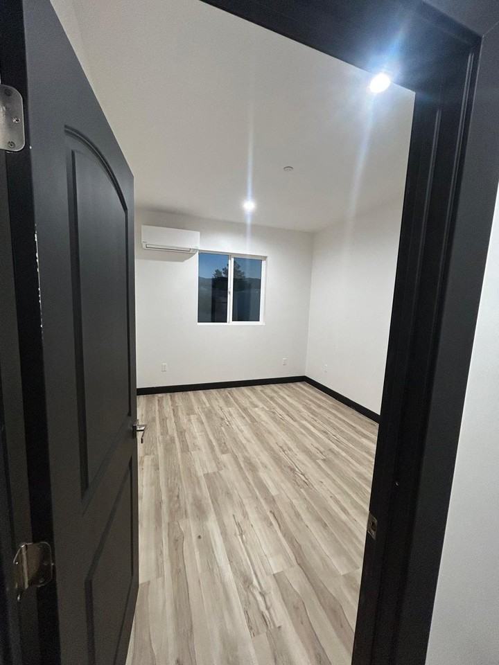 9214 E Avenue T #9214-1-2 - Photo 4 of 11
