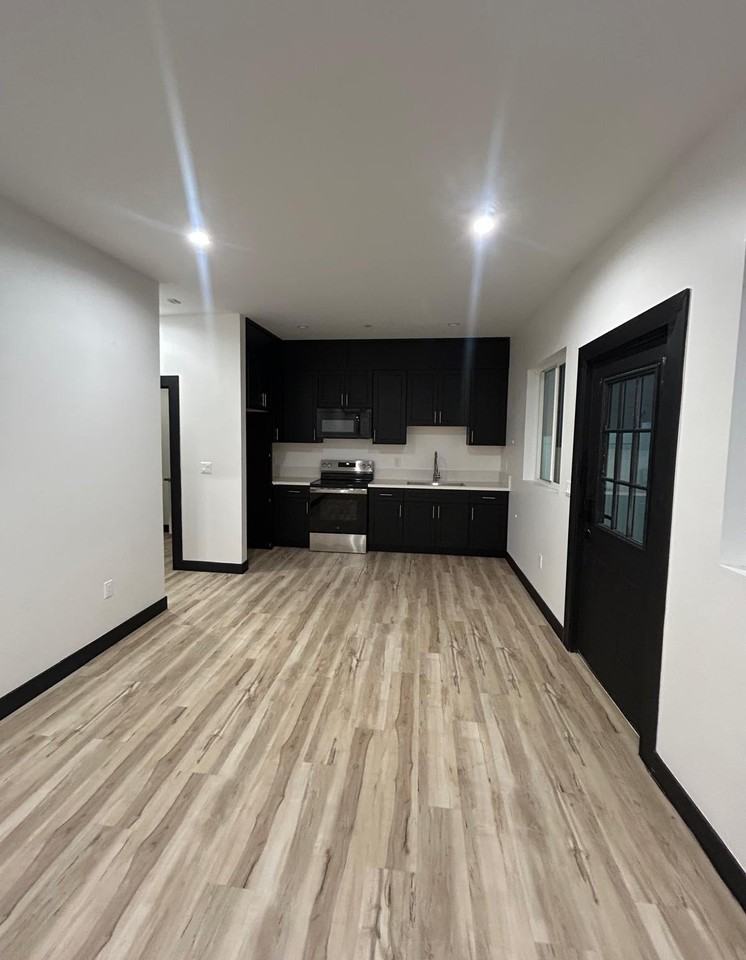 9214 E Avenue T #9214-1-2 - Photo 5 of 11