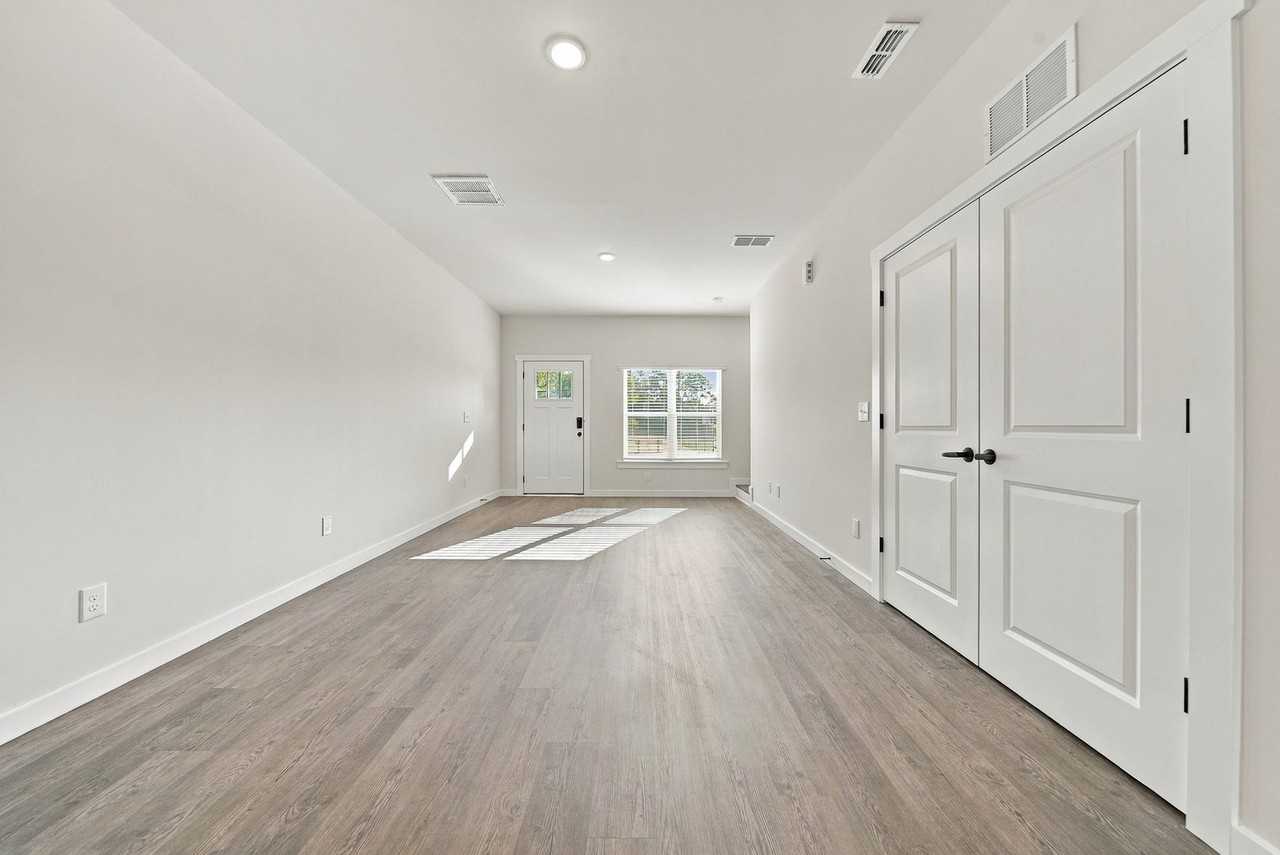 1332 Fairgrove Church Rd Se #102 - Photo 7 of 24