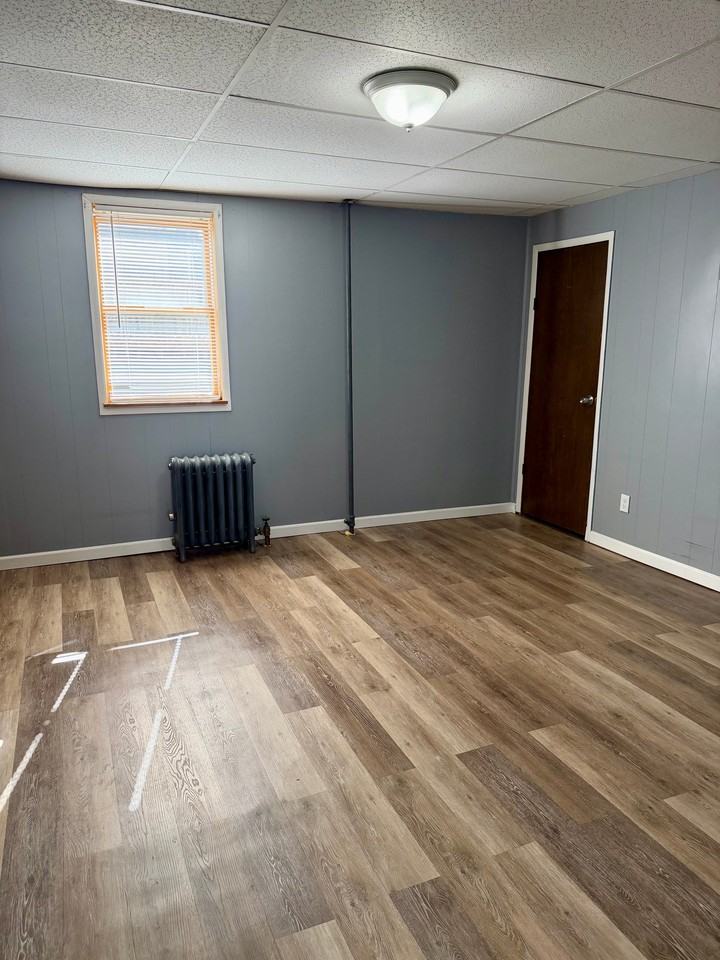 619 Miller St #1B - Photo 2 of 9