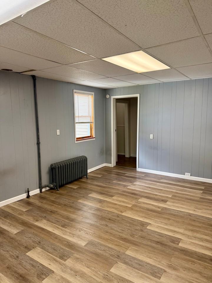 619 Miller St #1B - Photo 5 of 9