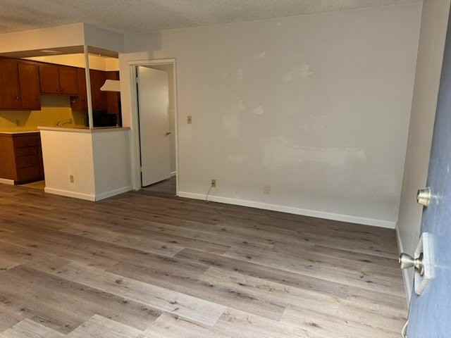 920 N 1st St #E - Photo 5 of 17