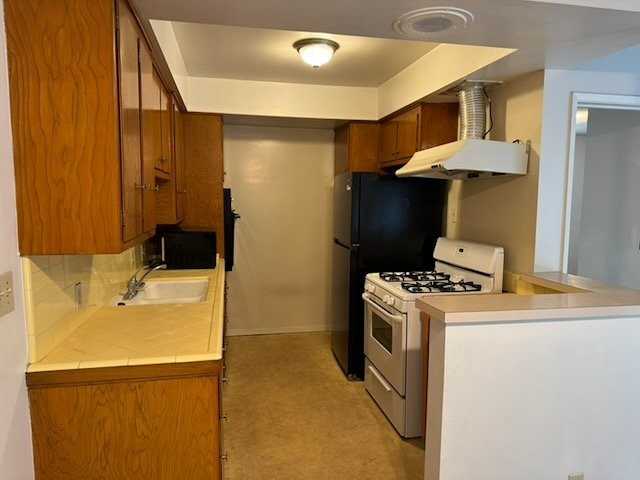 920 N 1st St #E - Photo 6 of 17