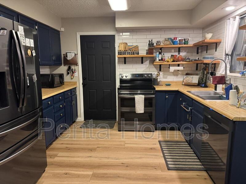 500 E 41st St - Photo 6 of 22