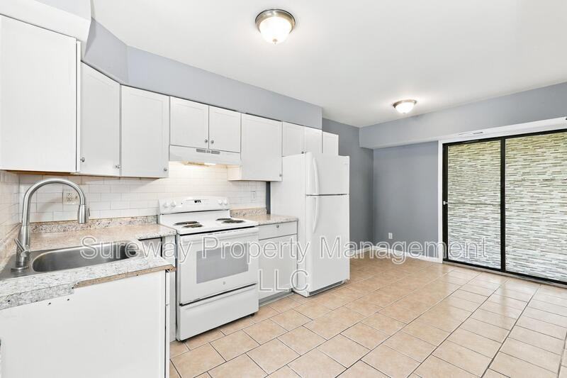 7 Hampton Gate Dr #A - Photo 6 of 10