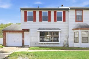 7 Hampton Gate Dr #B - Photo 1 of 1