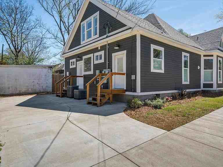 2228 Oliver Ave Memphis Tennessee - Photo 2 of 14