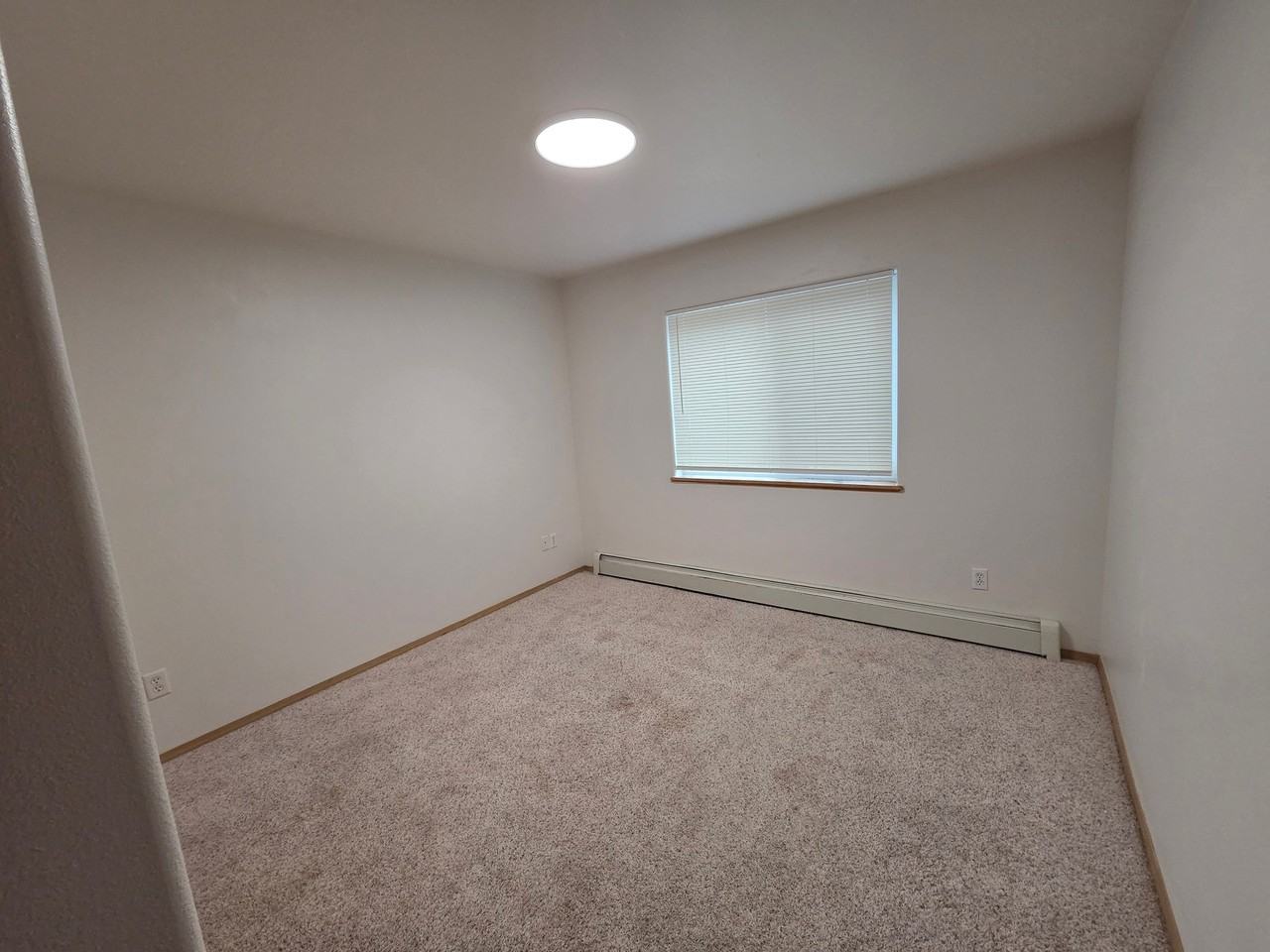 2000 W Glacier Ave #1 - Photo 7 of 12