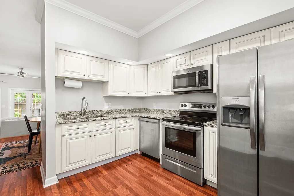138 Matthew Ln - Photo 5 of 20