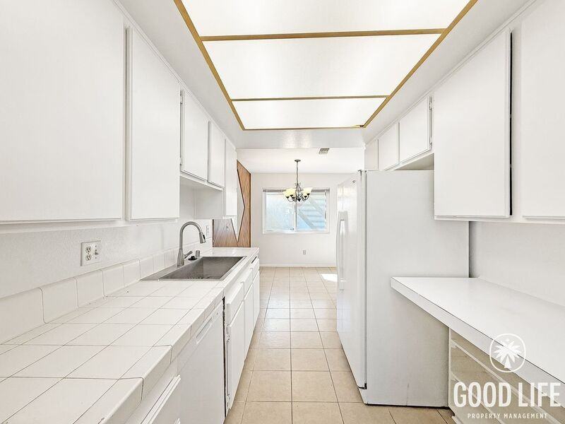 5848 Chapman Ave - Photo 4 of 36