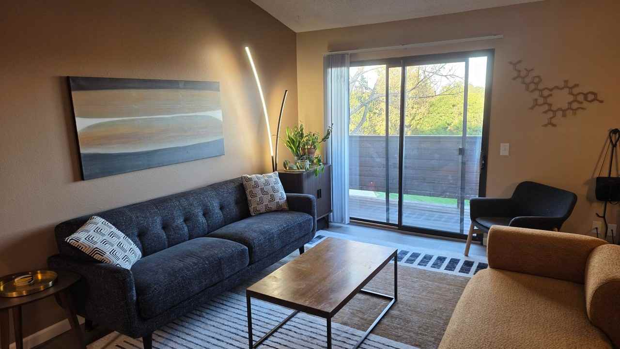 211 Wright St #306 - Photo 5 of 16
