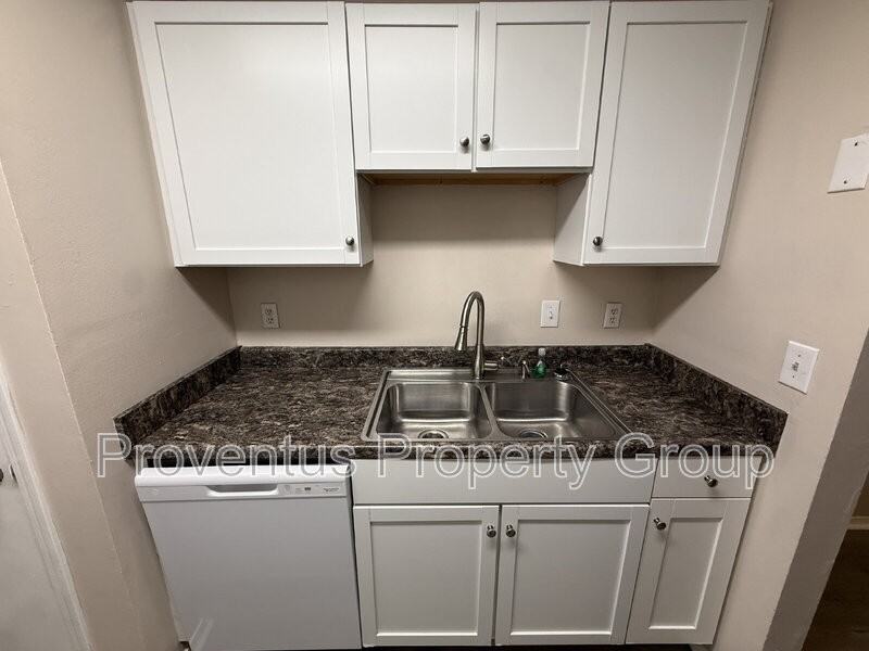 260 N Crow Rd #C - Photo 6 of 16