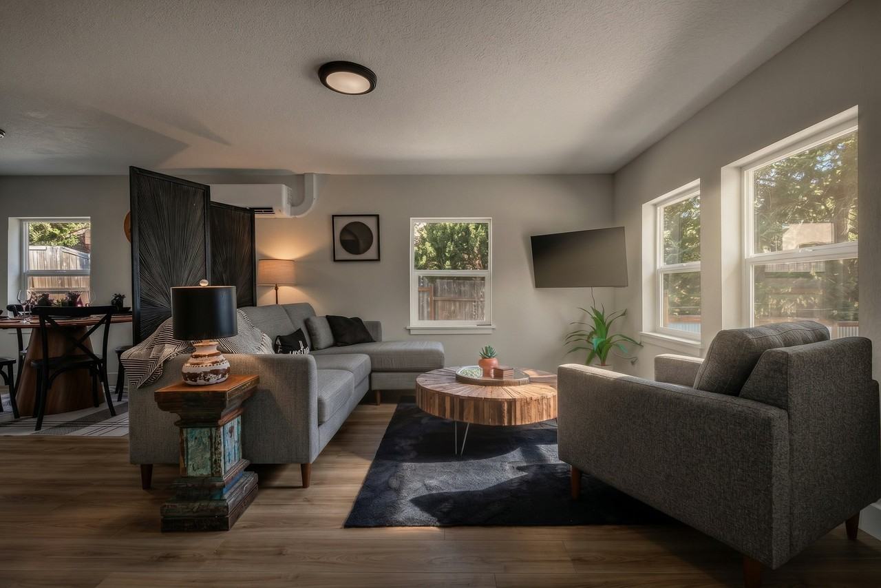 1516 Talent Ave - Photo 5 of 16