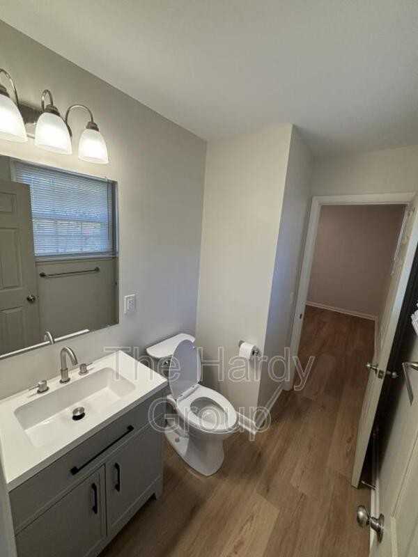 108 Southwood Ln - Photo 4 of 16