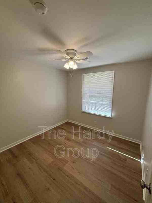 108 Southwood Ln - Photo 6 of 16