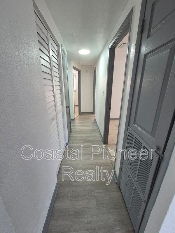 3205 N 47th St - Photo 7 of 22