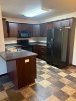 featured image of 2900 Edgewater Loop Se #2