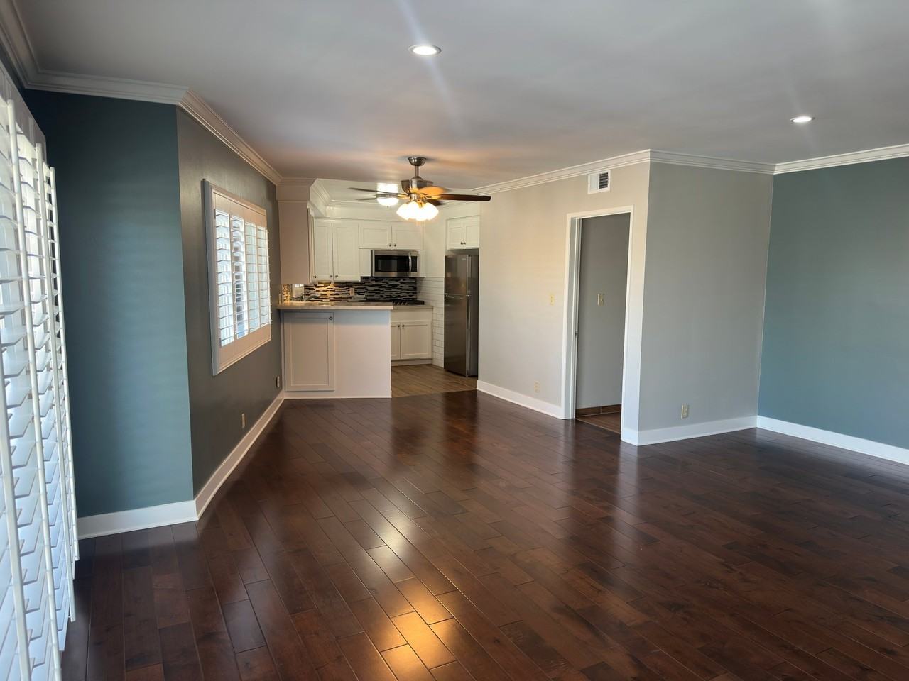 3760 Lockland Dr #20 - Photo 3 of 20