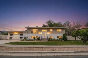 featured image of 6123 S Rodeo Ln