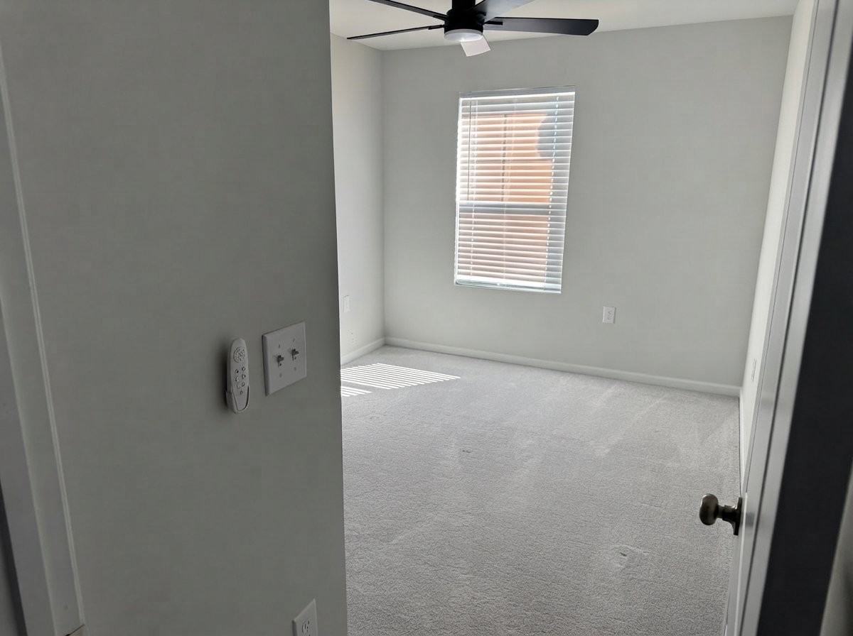 137 Peebles Dr - Photo 4 of 16