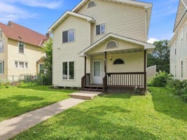 featured image of 2622 Dupont Ave N