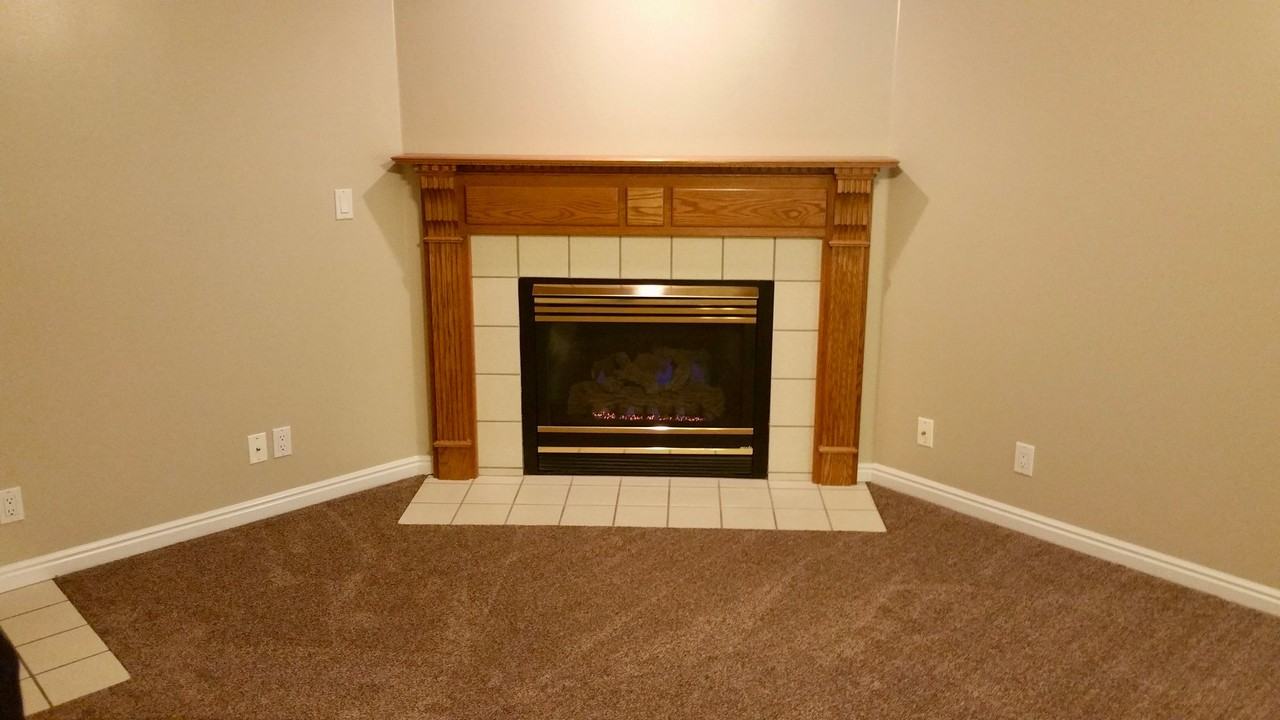 1614 W Cornerstone Way - Photo 5 of 11