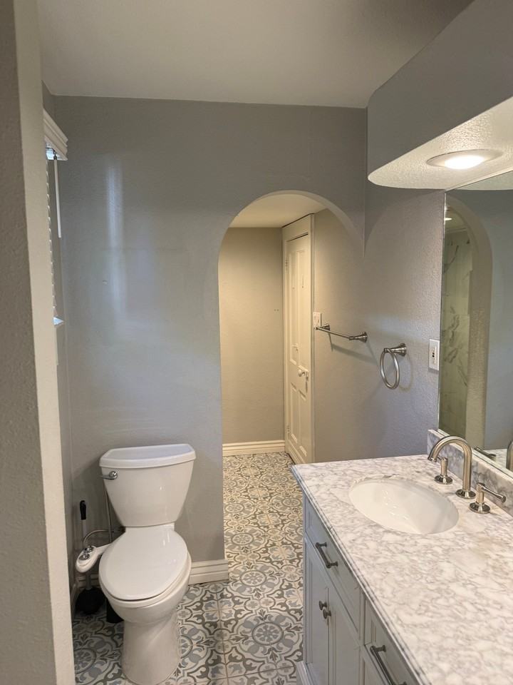 518 W Platte Ave - Photo 6 of 20