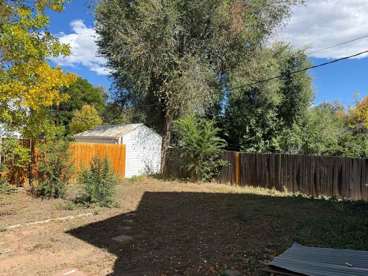 518 W Platte Ave - Photo 7 of 20