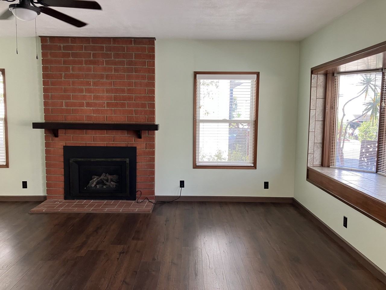 424 28th St - Photo 4 of 20