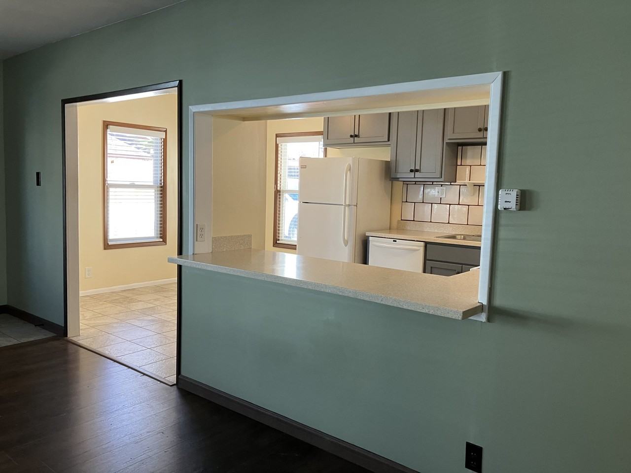 424 28th St - Photo 5 of 20