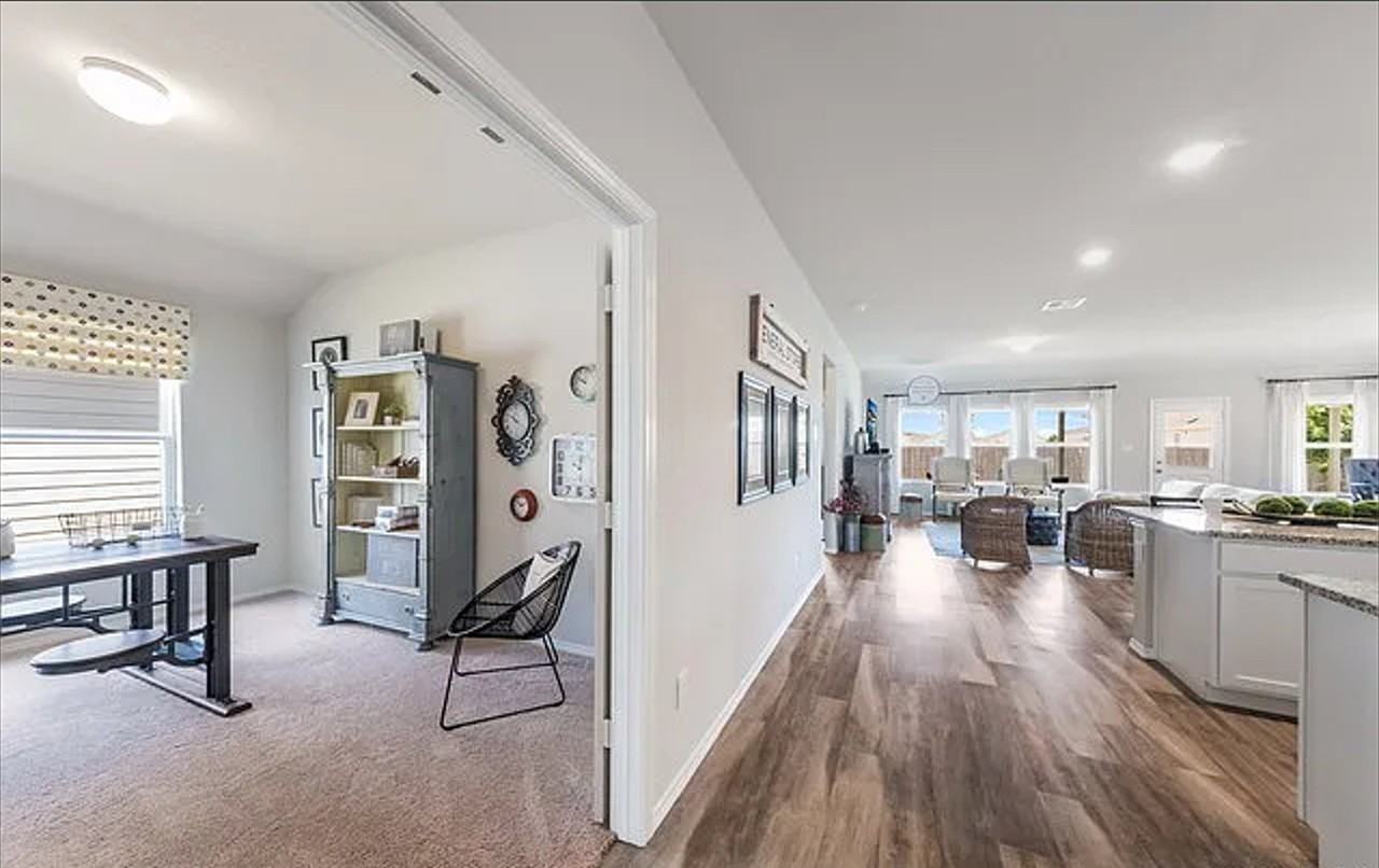 1615 Day Lily St - Photo 2 of 20