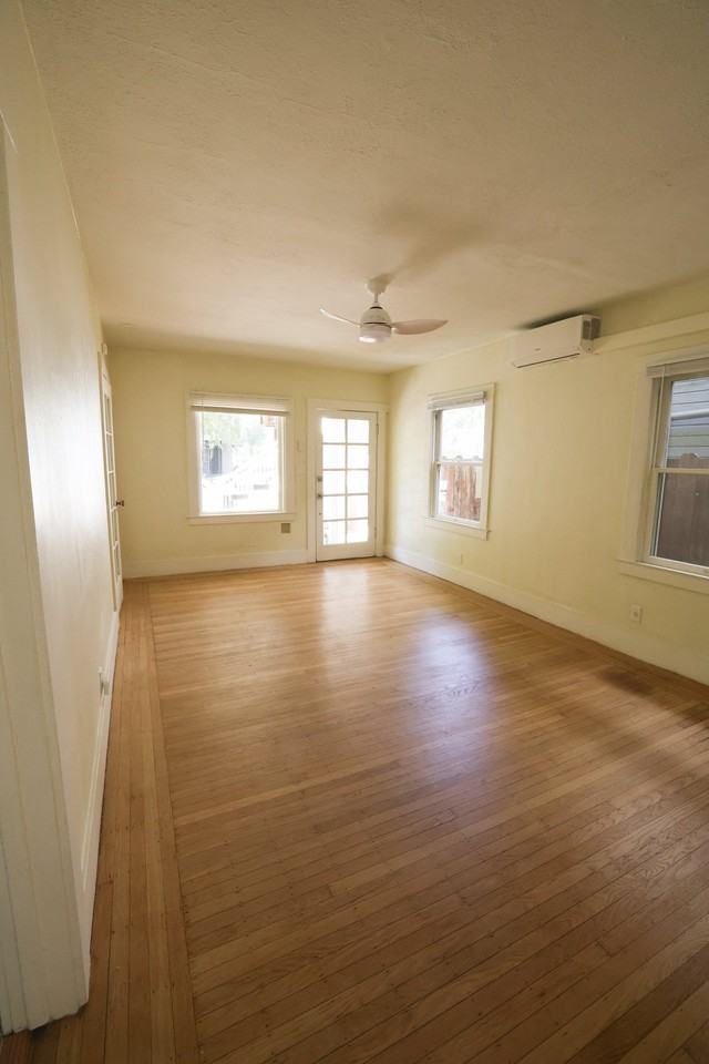 1911 20th St #1911 - Photo 3 of 16