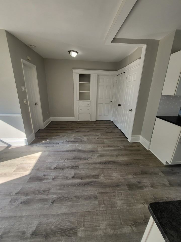 1136 Monroe Ave #A - Photo 7 of 18