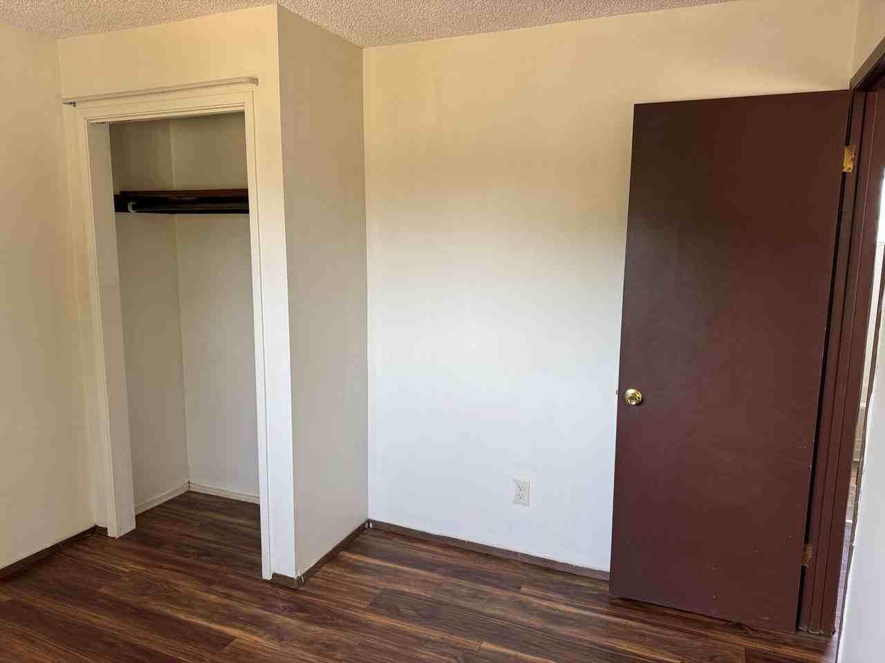 825 Nw Rigging St #202 - Photo 5 of 8
