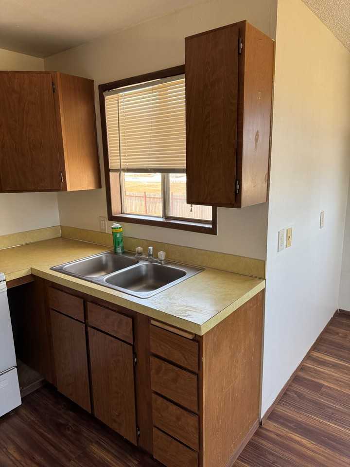 825 Nw Rigging St #202 - Photo 6 of 8