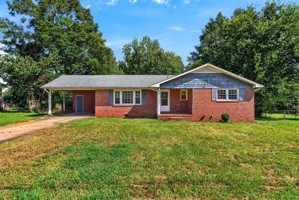 featured image of 151A Woodhaven Dr