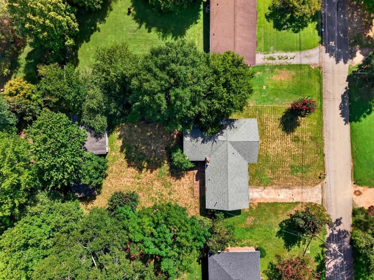 151A Woodhaven Dr - Photo 4 of 20